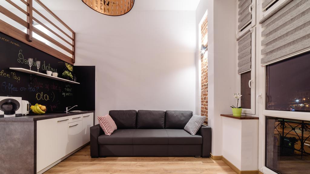 2 Nights Apartments - Great Location, Right Next To Main Rail And Bus Station, 10 Min To Main Square By Foot Cracovia Exterior foto