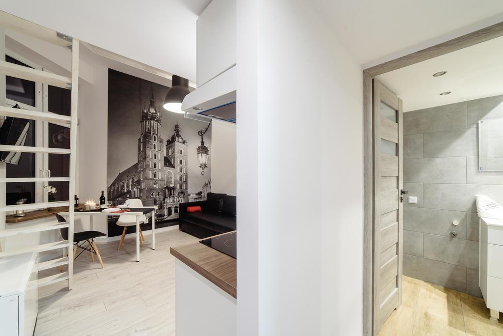 2 Nights Apartments - Great Location, Right Next To Main Rail And Bus Station, 10 Min To Main Square By Foot Cracovia Exterior foto