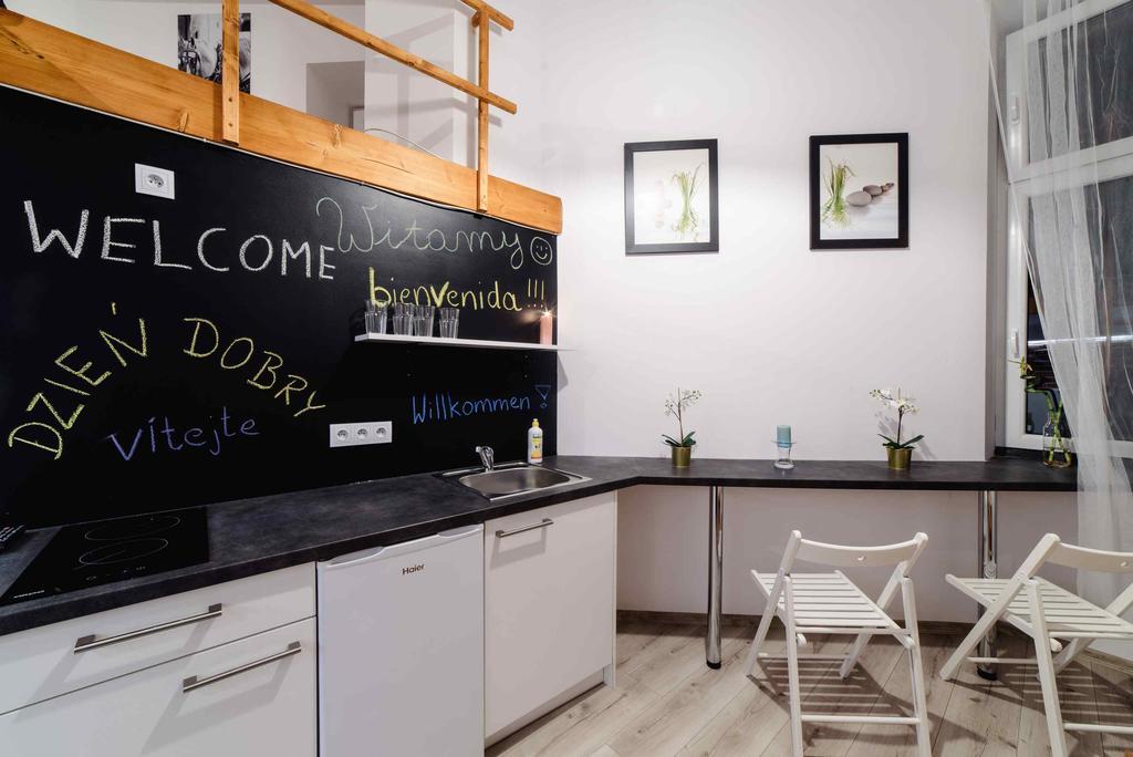 2 Nights Apartments - Great Location, Right Next To Main Rail And Bus Station, 10 Min To Main Square By Foot Cracovia Exterior foto