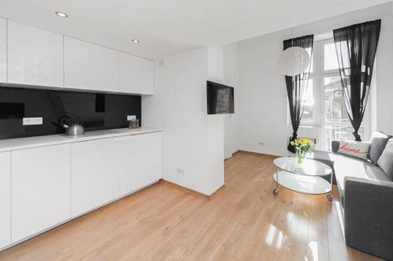 2 Nights Apartments - Great Location, Right Next To Main Rail And Bus Station, 10 Min To Main Square By Foot Cracovia Exterior foto