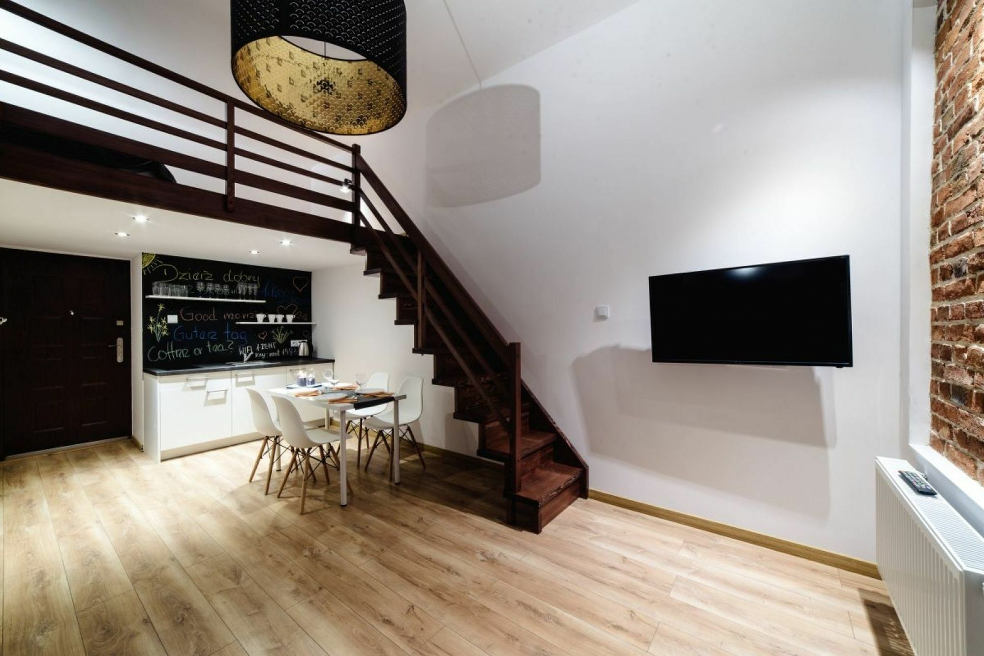2 Nights Apartments - Great Location, Right Next To Main Rail And Bus Station, 10 Min To Main Square By Foot Cracovia Exterior foto