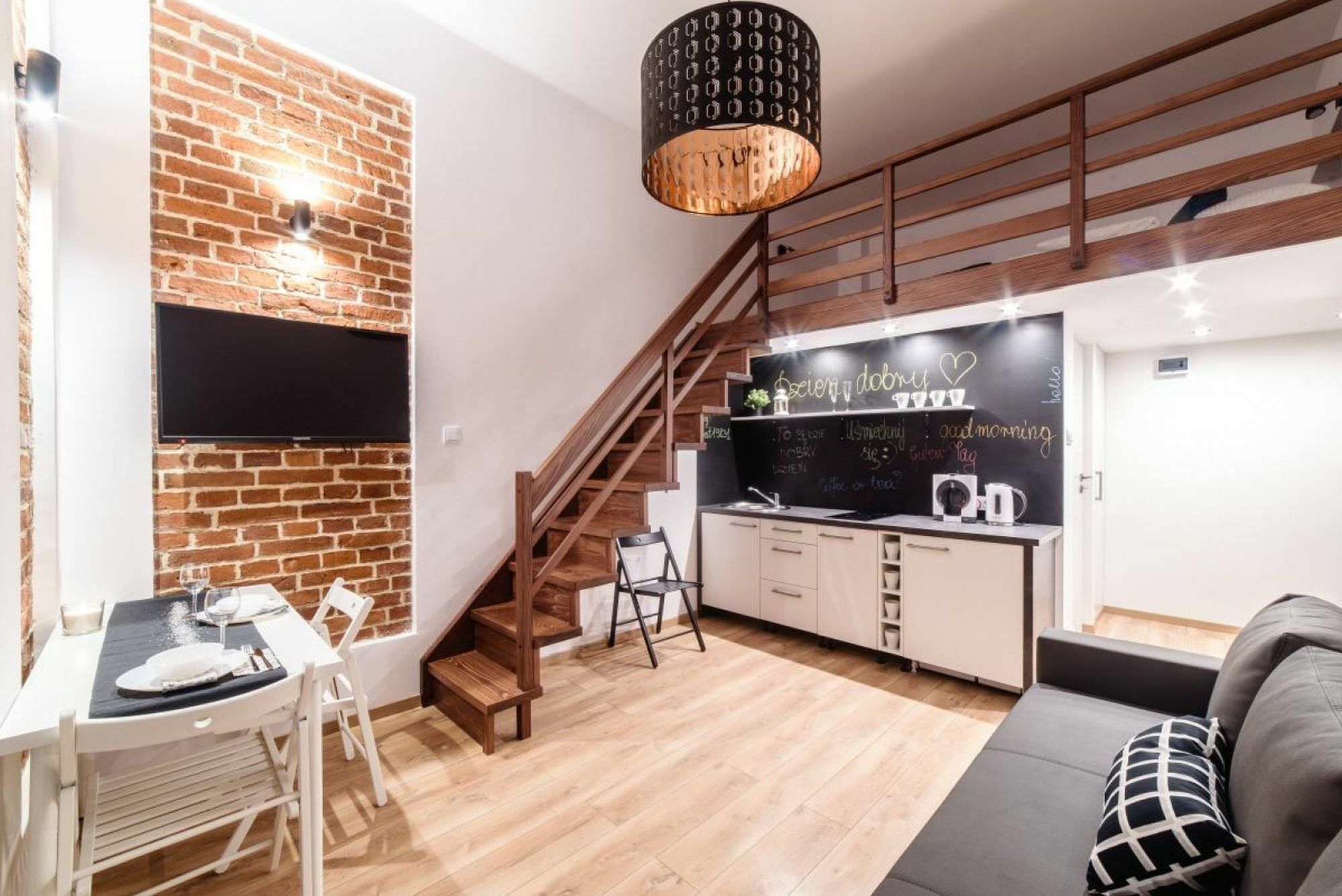2 Nights Apartments - Great Location, Right Next To Main Rail And Bus Station, 10 Min To Main Square By Foot Cracovia Exterior foto